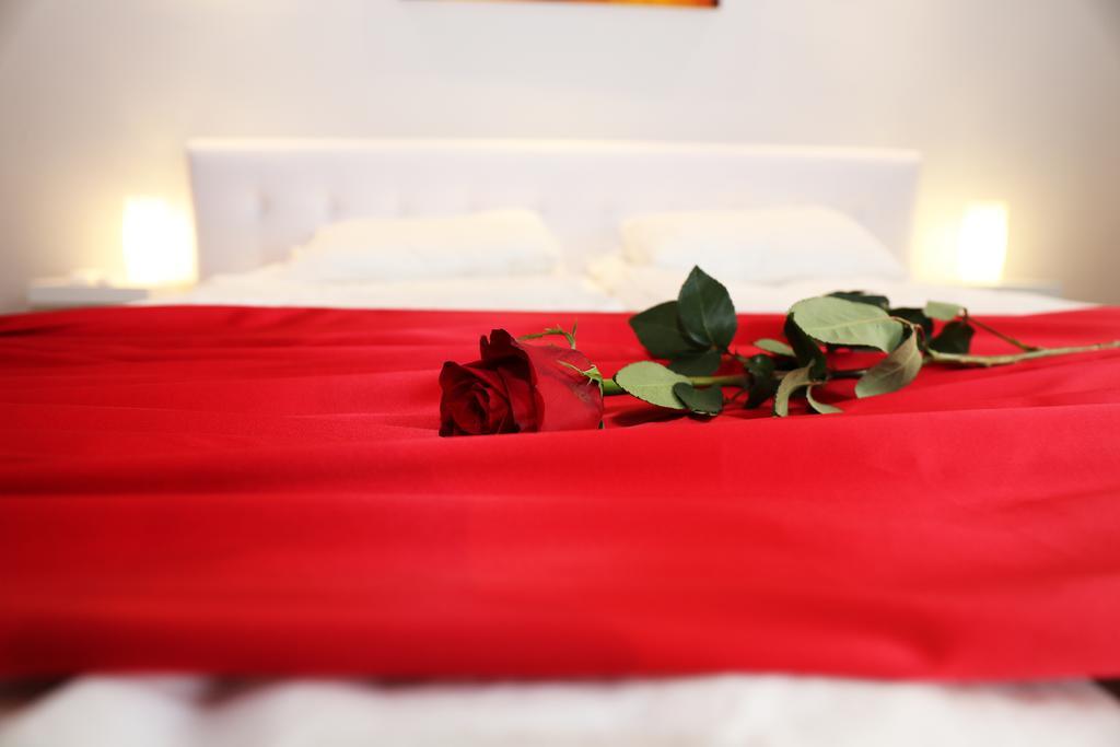 Velnoek Luxus Apartman Makó Esterno foto